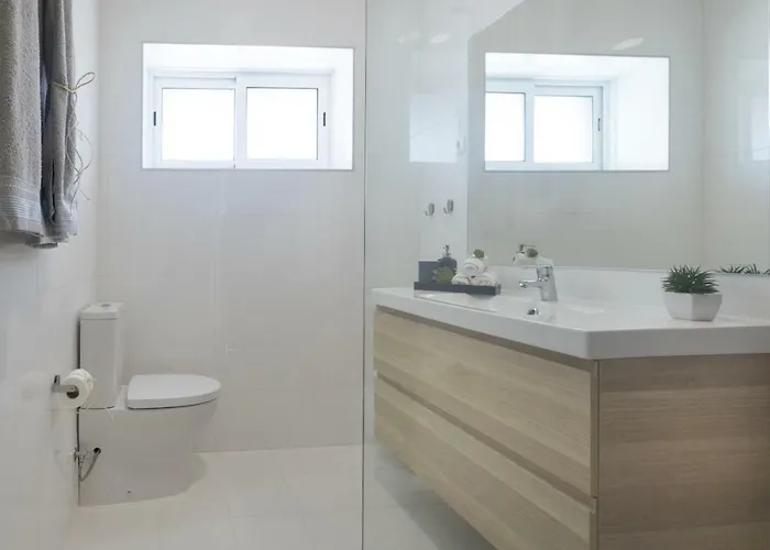 Buddies Charm - Self Catering *